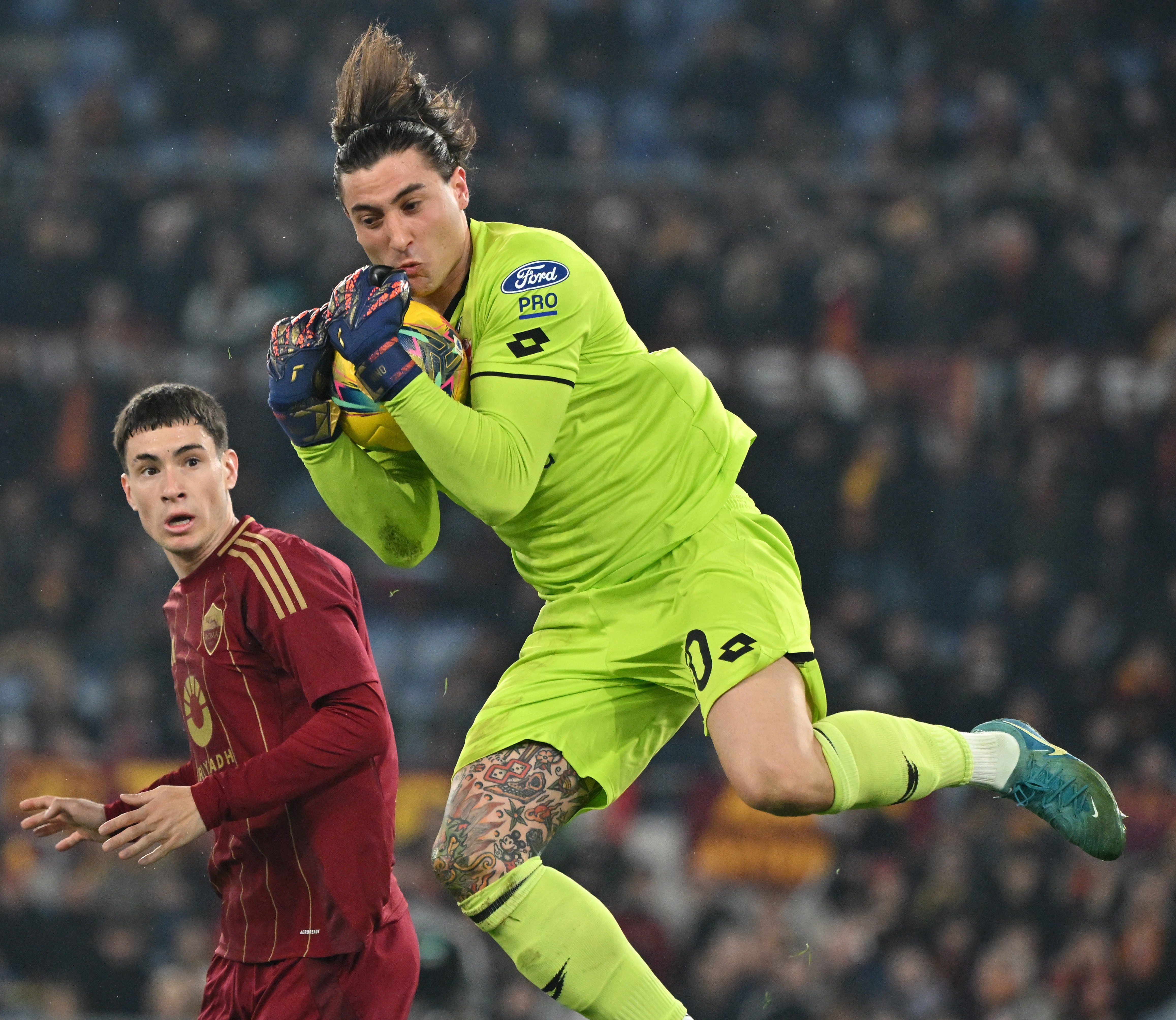 意甲赛场上球队拼尽全力，取得奇迹般胜利！的简单介绍